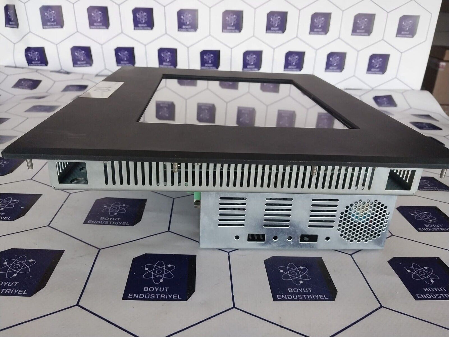 NCS COMPUTER MICRON-II TFT10-P733-256M-FD4GB