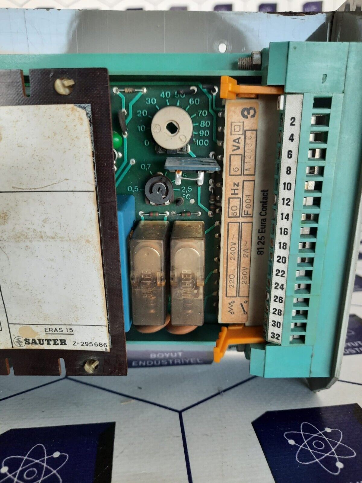 SAUTER ERAS 15 Z-295686 circuit board