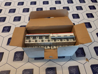 ABB S504-D63 QTY 2 2CCF014124R0001 HEAVY DUTY CIRC BREAKER AUTOMAT