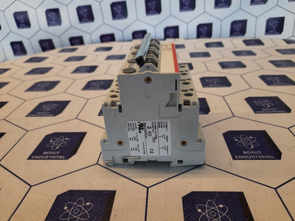 ABB S504-D63 QTY 2 2CCF014124R0001 HEAVY DUTY CIRC BREAKER AUTOMAT