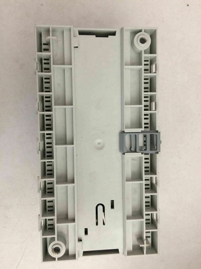 Siemens HVAC products RLU232 Heather Controller  Free Express Shipping