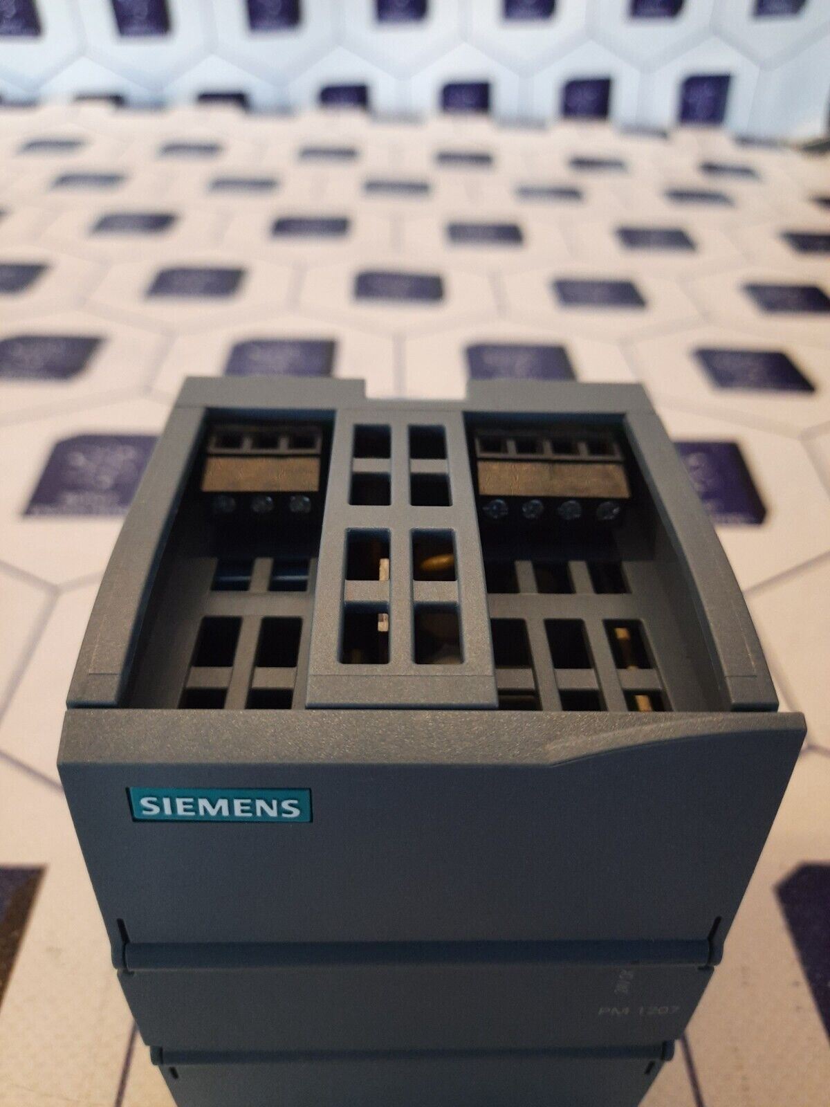 SIEMENS  6EP1332-1SH71 SIMATIC PM 1207 POWER SUPPLE