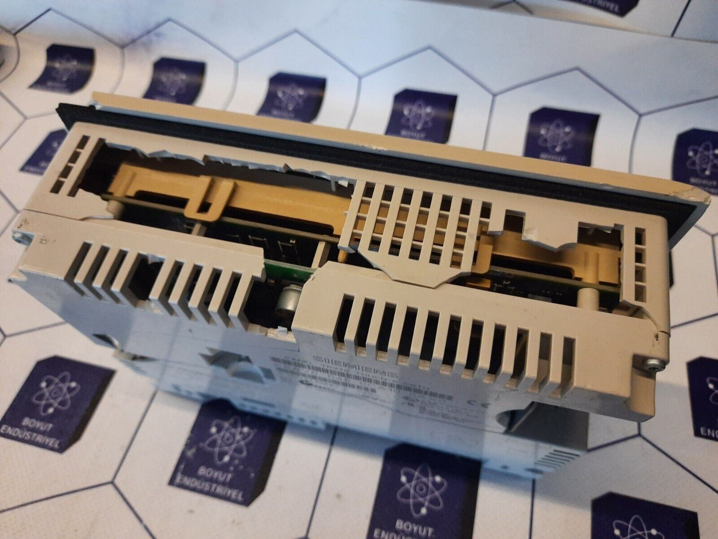 SIEMENS  6AV6 545-0CA10-0AX0 PANEL TP270 TOUCH-6