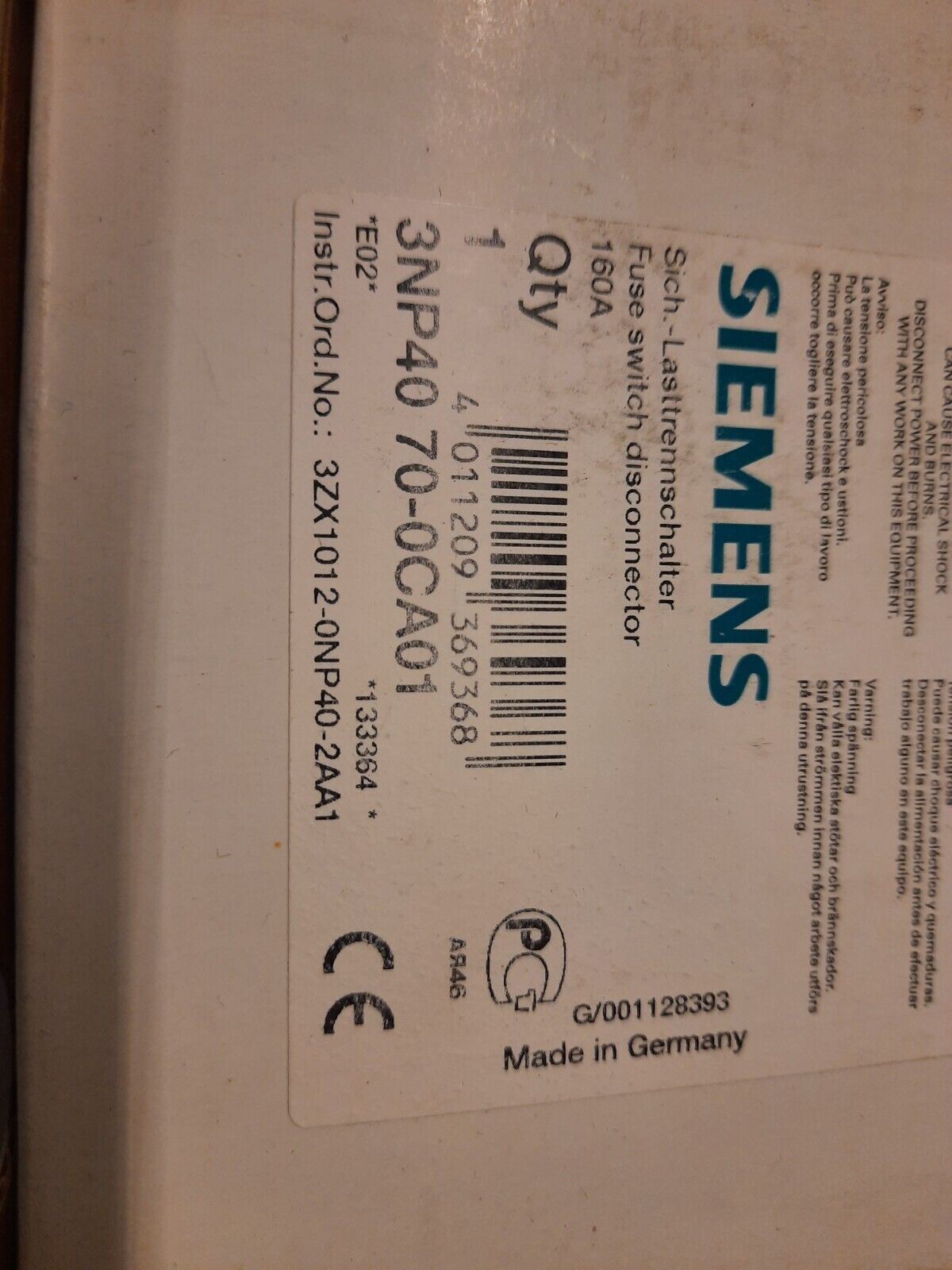 SIEMENS 3NP4070-0CA01 FUSE SWITCH DISCONNECTOR