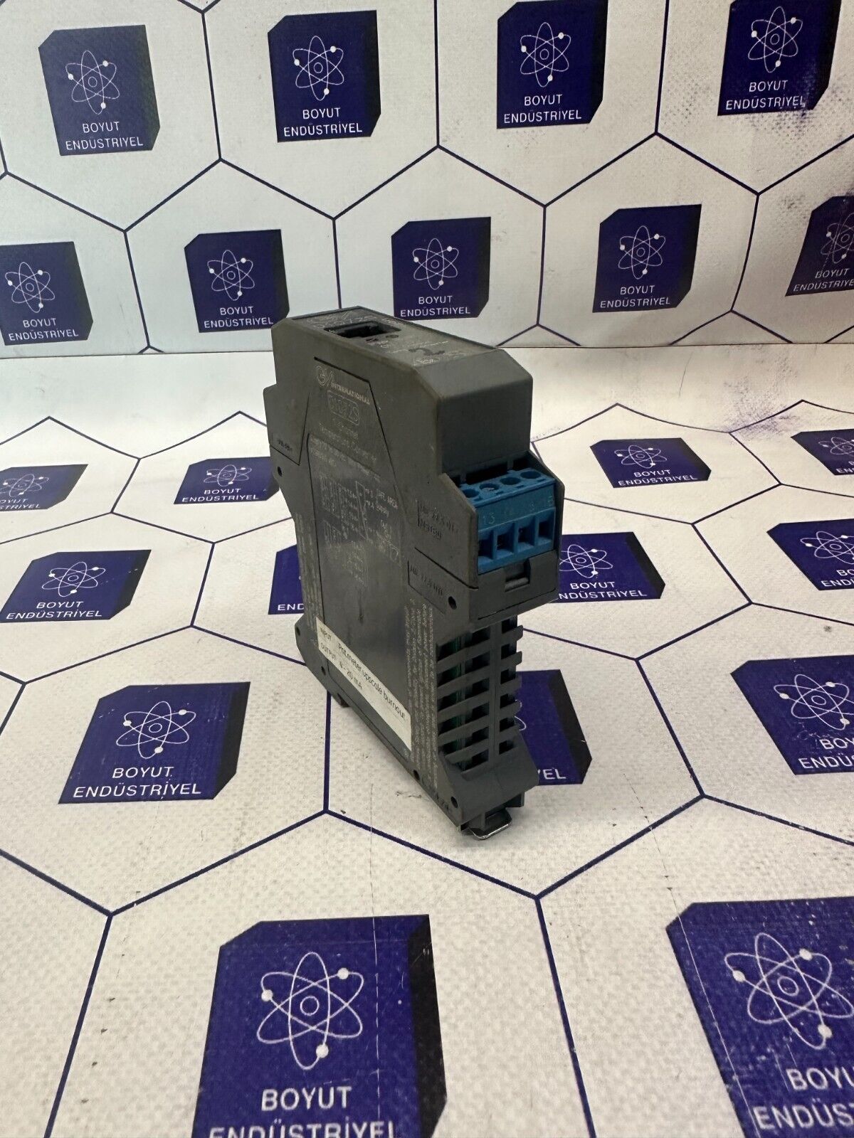 GM INTERNATIONAL 1CHANNEL TEMPERATURE CONVERTER D1072S D 1072 S