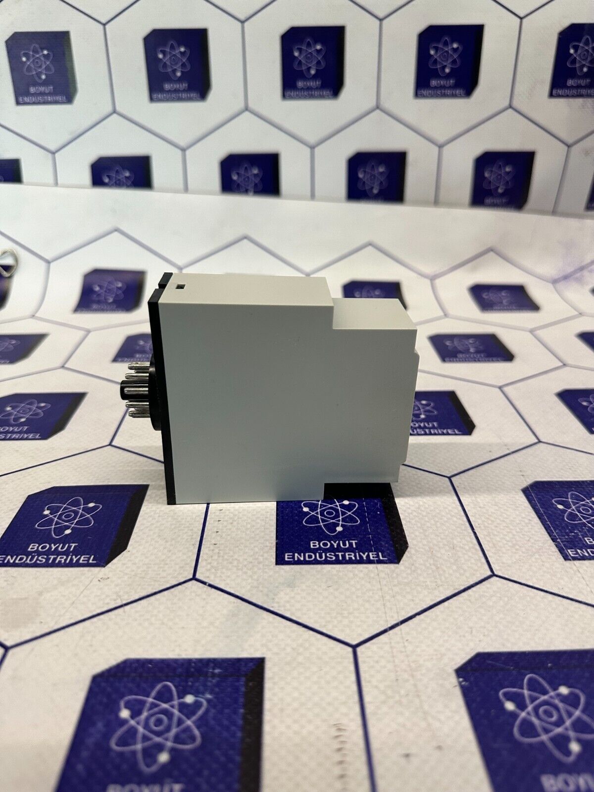 CARLO GAVAZZI ASYMMETRICAL RECYCLER TIMER PCB01DM24