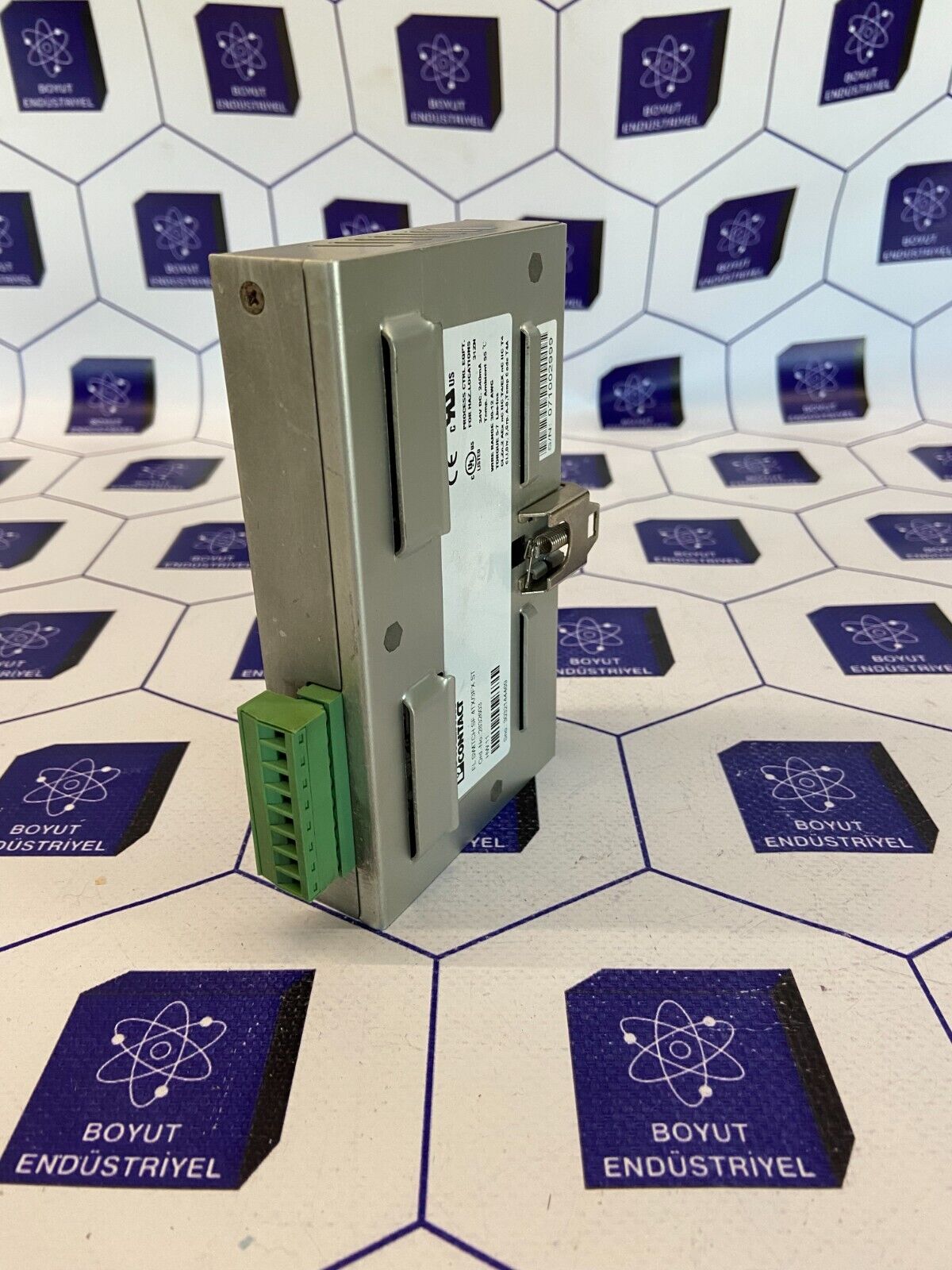 PHOENIX CONTACT  FL SWITCH SF 4TX/3FX ST  ORD NO: 2832603