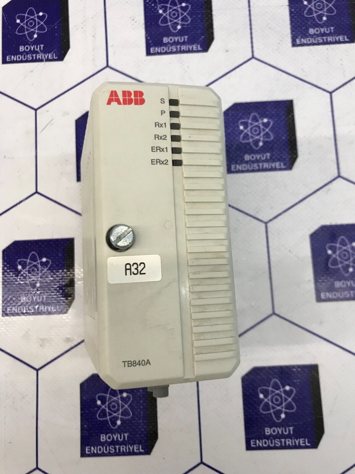 ABB - 3BSE037760R1 - TB840A Modulebus Cluster Modem