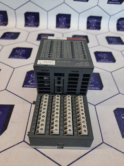 ABB- 1SAP250000R0001 - AX522 B9 - INPUT/OUTPUT MODULE