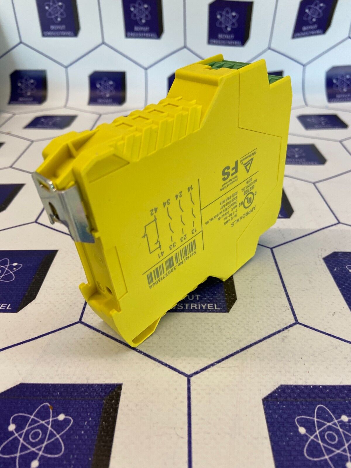 PHOENIX CONTACT RELAYS 24AC/DC  PSR-SCP-24UC/ESL4/3X1/1X2/B ORDER NO:  2981059