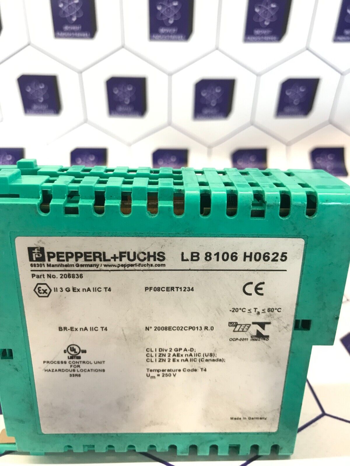 PEPPERL FUCHS 206836 LB 8106 H0625