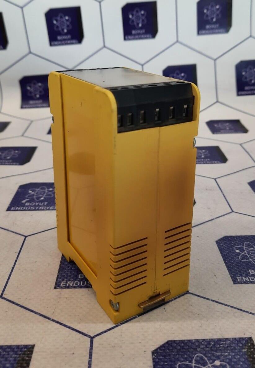 BENDER SUA 145 VOLTAGE RELAY