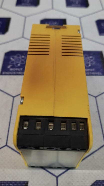 BENDER SUA 145 VOLTAGE RELAY