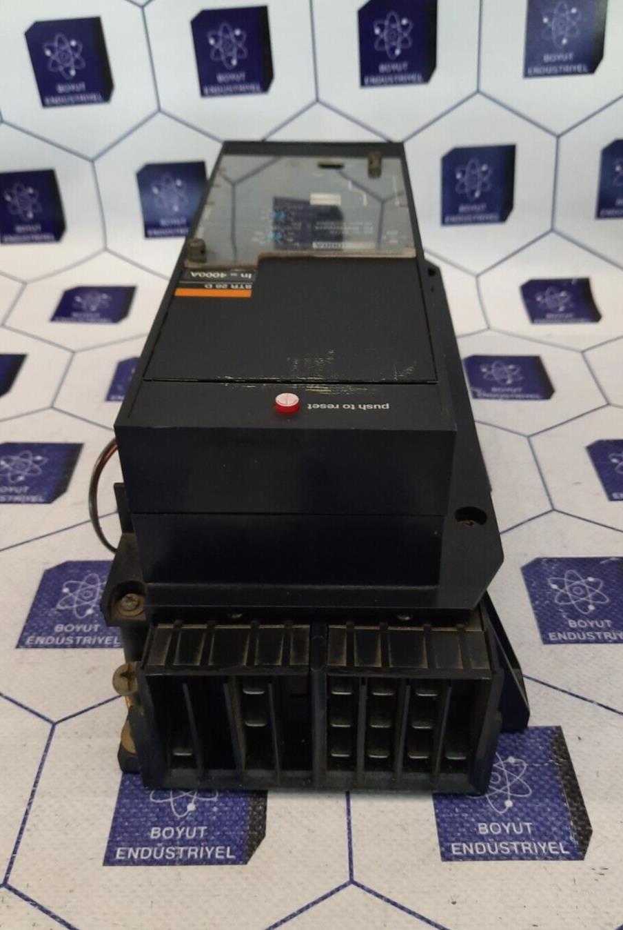 MERLIN GERIN STR 28D In=4000A ELECTRIC TRIP CONTROL CIRCUIT BREAKER 3LD0400943