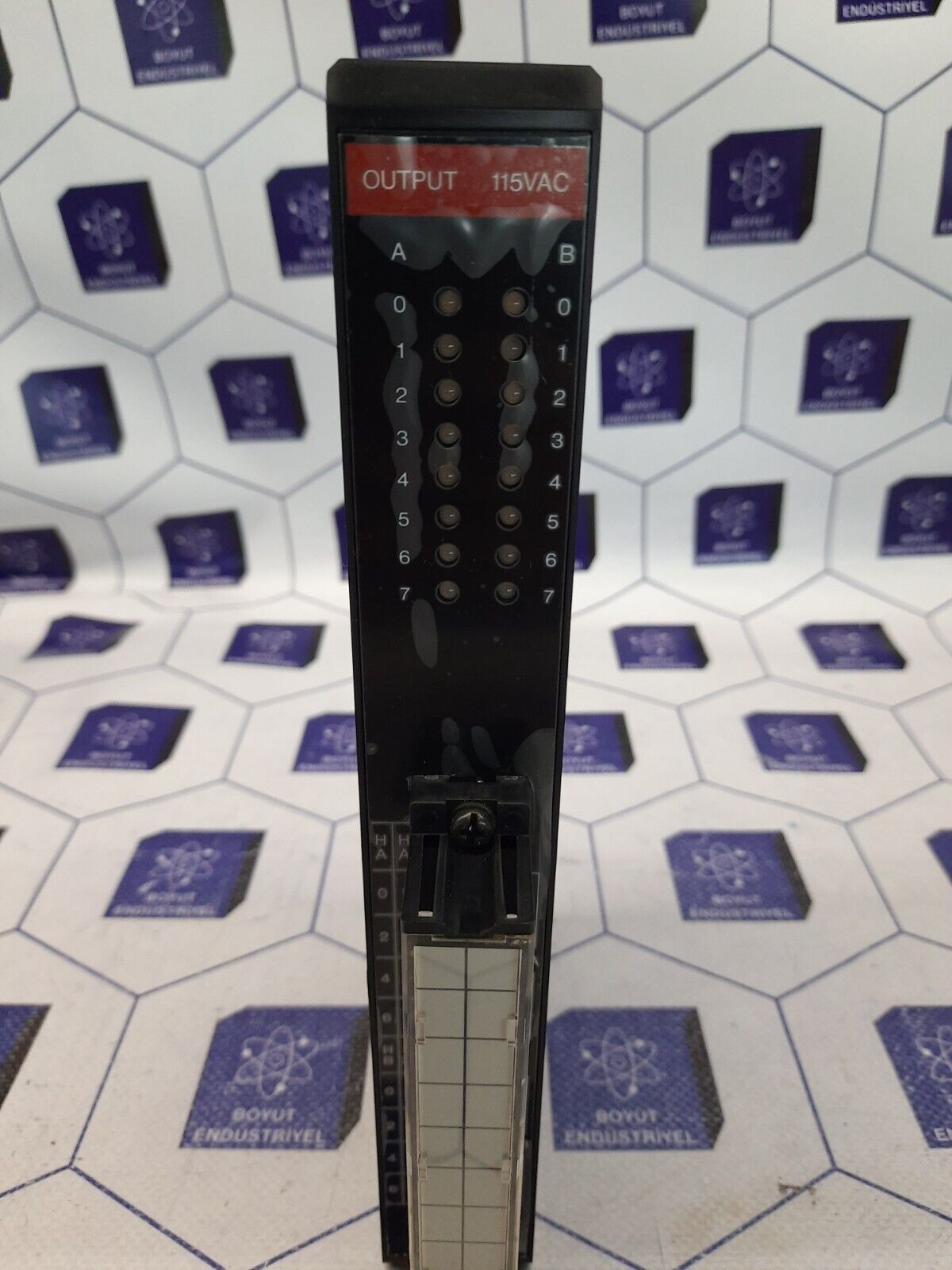 GE FANUC IC630MDL375B SERIESTHREE PROGRAMMABLE CONTROLLER 115VAC OUTPUT MDL/16