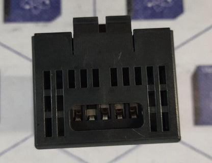 GE FANUC VERSAMAX  IC200PWR002D POWER SUPPLY EXPANDED 3.3VDC