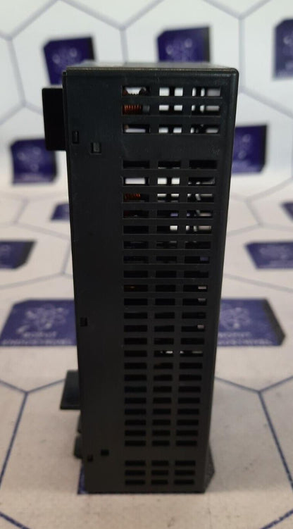 GE FANUC VERSAMAX  IC200PWR002D POWER SUPPLY EXPANDED 3.3VDC