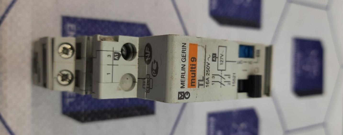 MERLIN GERIN B0651 MULTI 9
