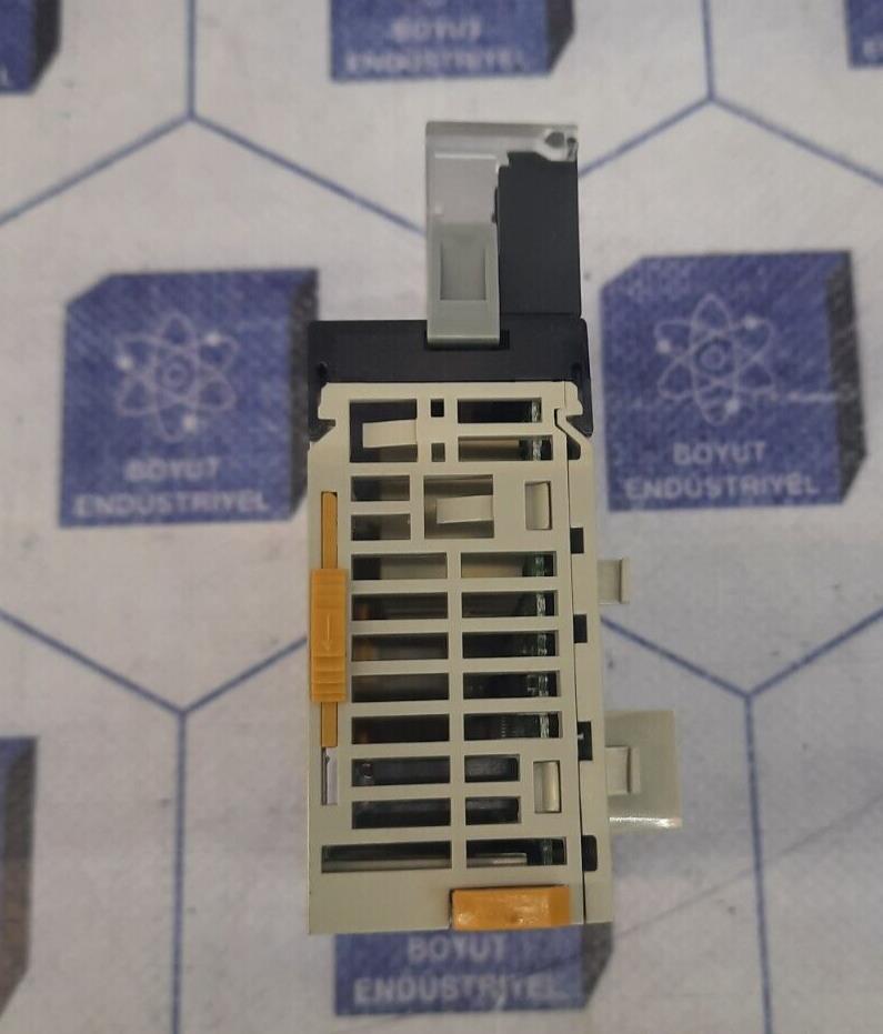 OMRON CJ1W-OC201 OutPut UNIT