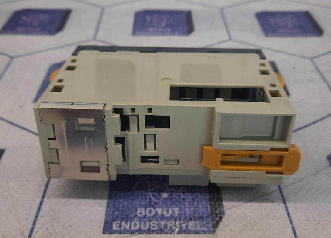 OMRON CJ1W-OC201 OutPut UNIT