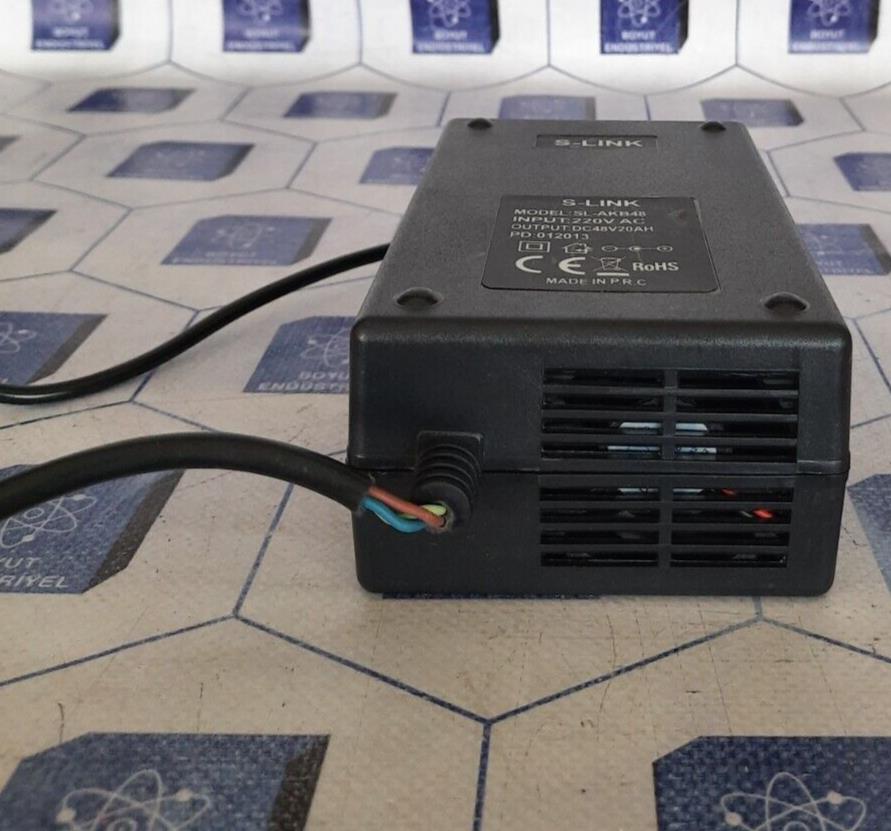 S-LINK SL-AKB48 CHARGER