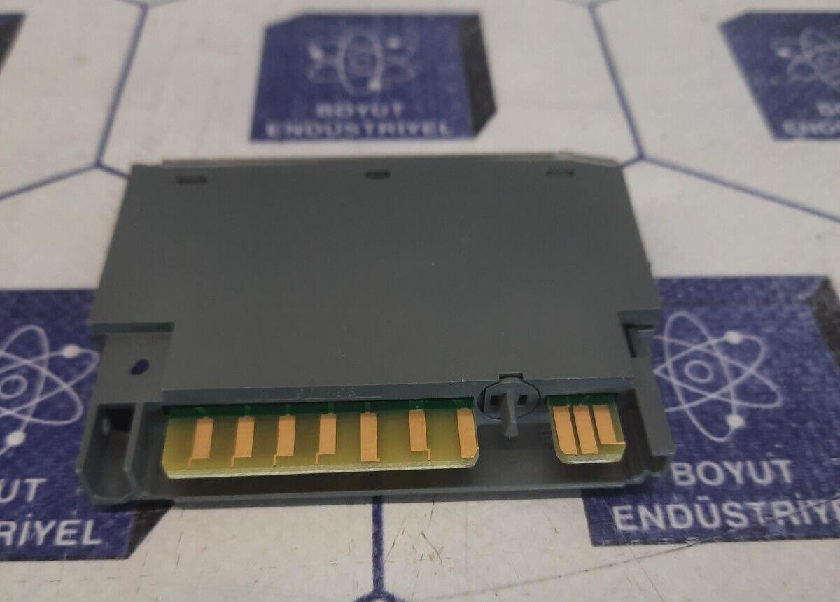 ALLEN BRADLEY 1734-OB8 BACK PANEL OUTPUT