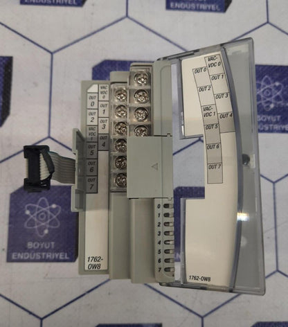 ALLEN BRADLEY  1762-OW8 MicroLogix 1200 8PT VAC/VDC RELAY OUTPUT