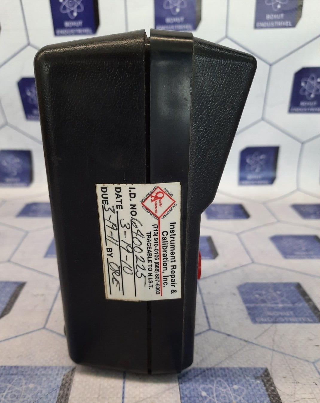 AMPROBE AMB-4D MEGOHMMETER / 1-888-807-6303