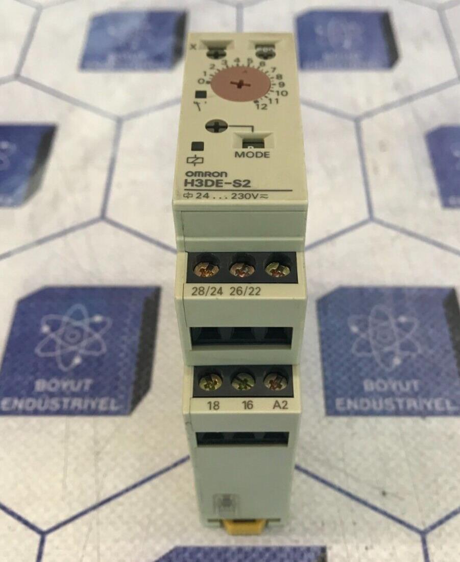 OMRON H3DE-S2 TIMER RELAY