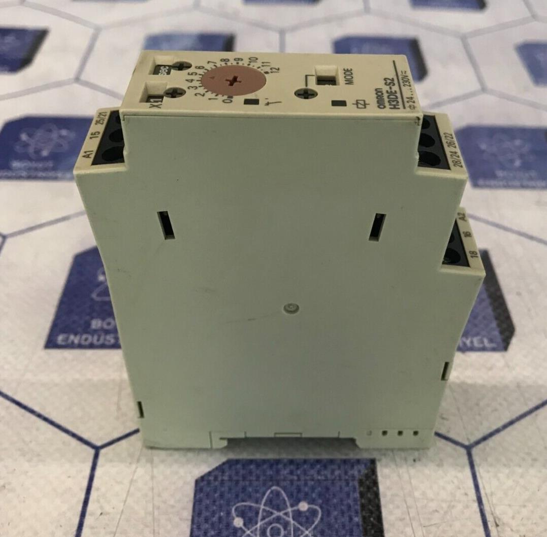 OMRON H3DE-S2 TIMER RELAY