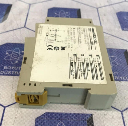 OMRON H3DE-S2 TIMER RELAY