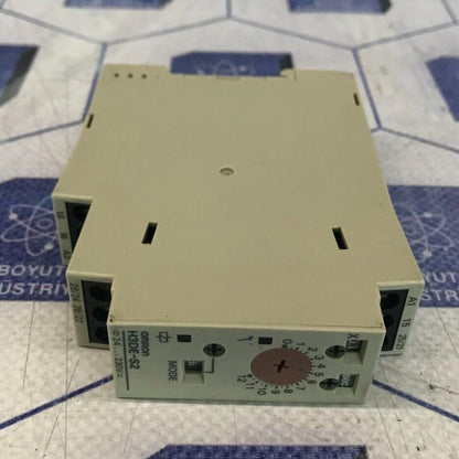 OMRON H3DE-S2 TIMER RELAY