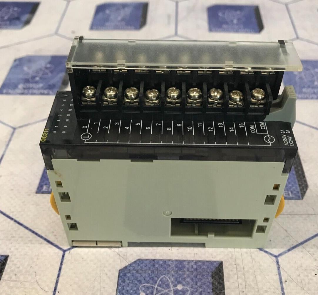 OMRON CJ1W-OC211 OUTPUT UNIT