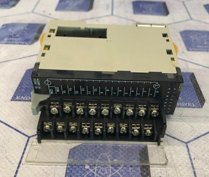 OMRON CJ1W-OC211 OUTPUT UNIT
