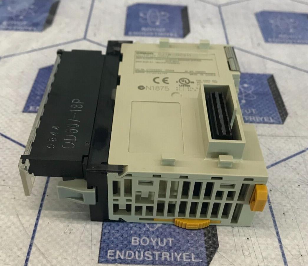 OMRON CJ1W-OC211 OUTPUT UNIT