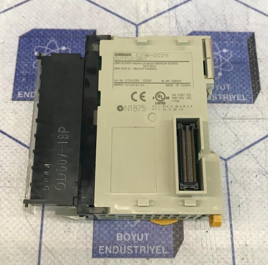 OMRON CJ1W-OC211 OUTPUT UNIT