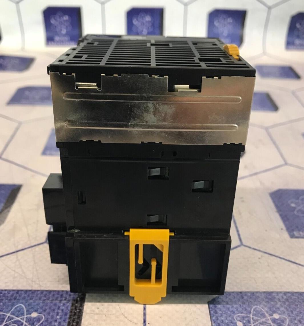 OMRON CJ2M-CPU31 SYSMAC CPU UNIT / PROGRAMMABLE CONTROLLER