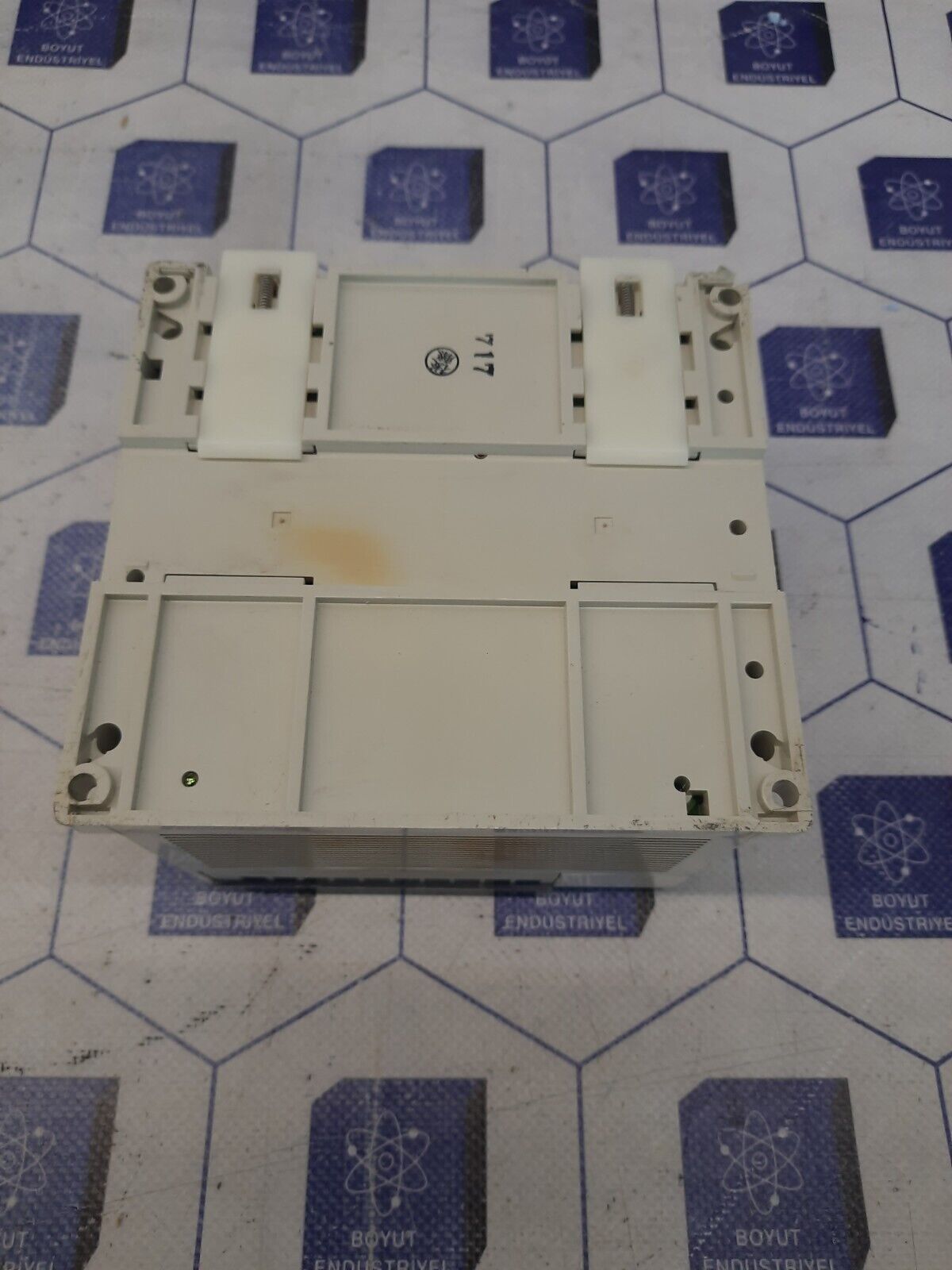 MITSUBISHI MELSEC FX-16MR-ES/UL Programmable Logic Controller