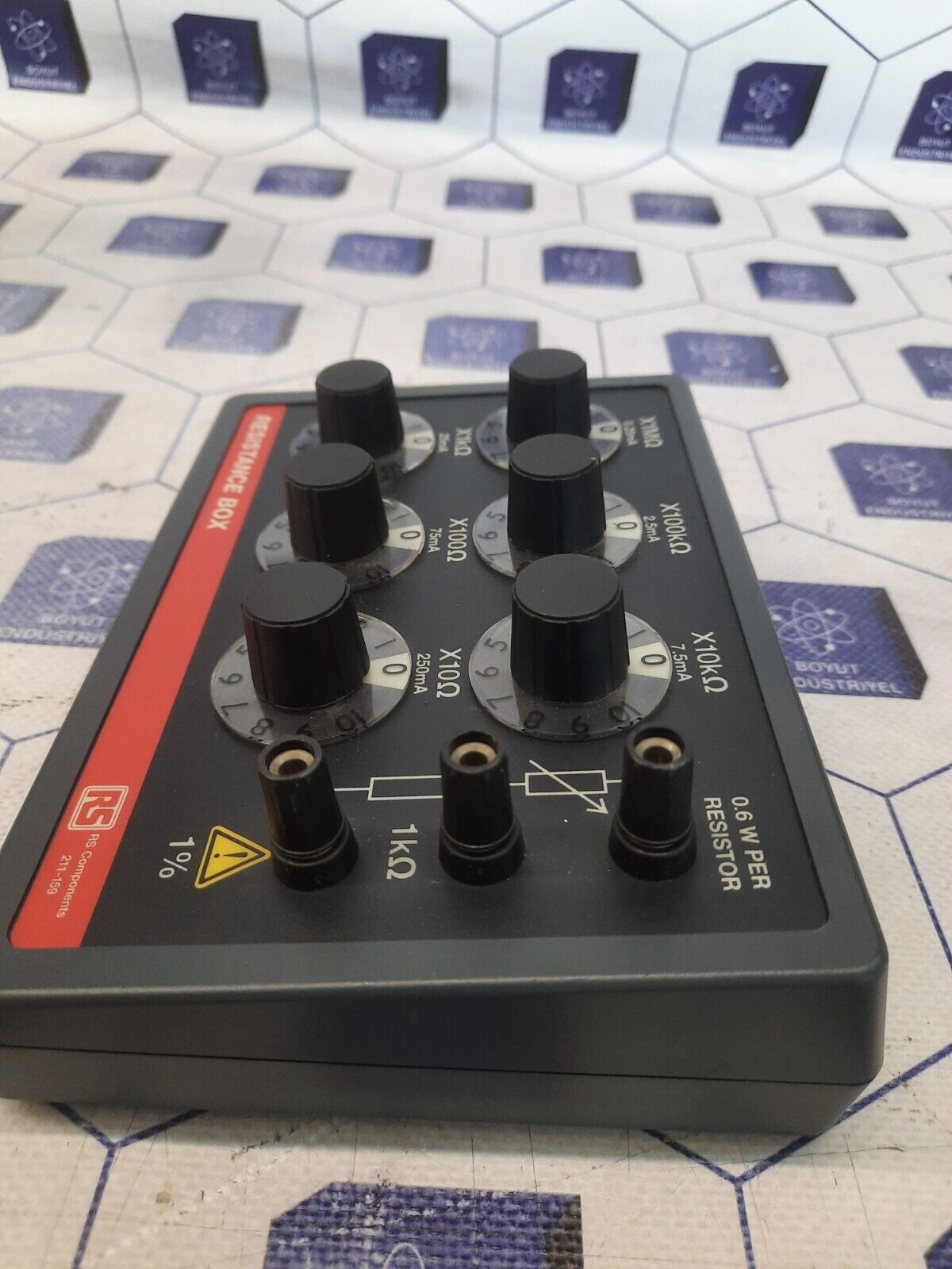 RS Components 211-159 Resistance Box