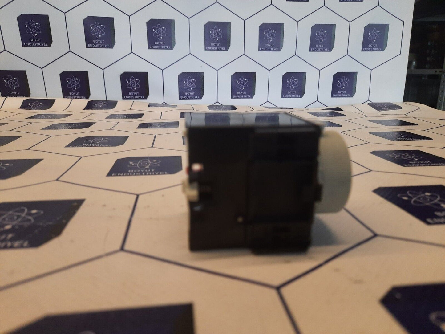 TELEMECANIQUE LA3-D24 A65 TIME RELAY