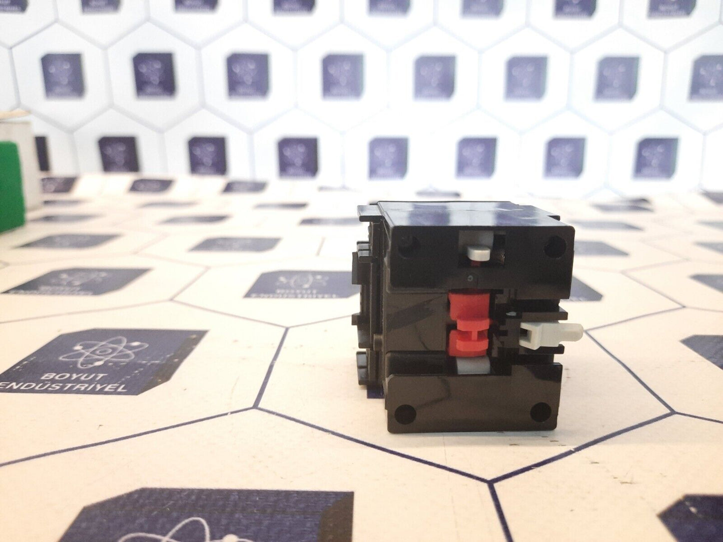 TELEMECANIQUE LA3-D24 A65 TIME RELAY