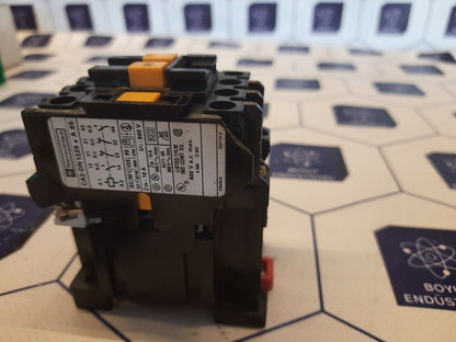 Telemecanique CA2-DN1229 A.65 auxiliary contactor relay 110-120v 60hz
