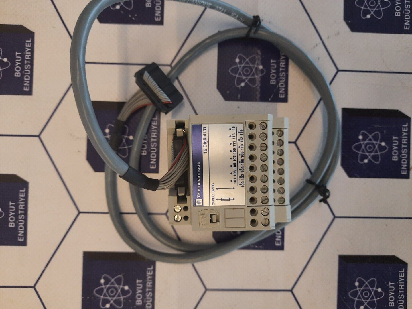 Telemecanique ABE7 H20E000 Module 16 Digital I/O With Cable