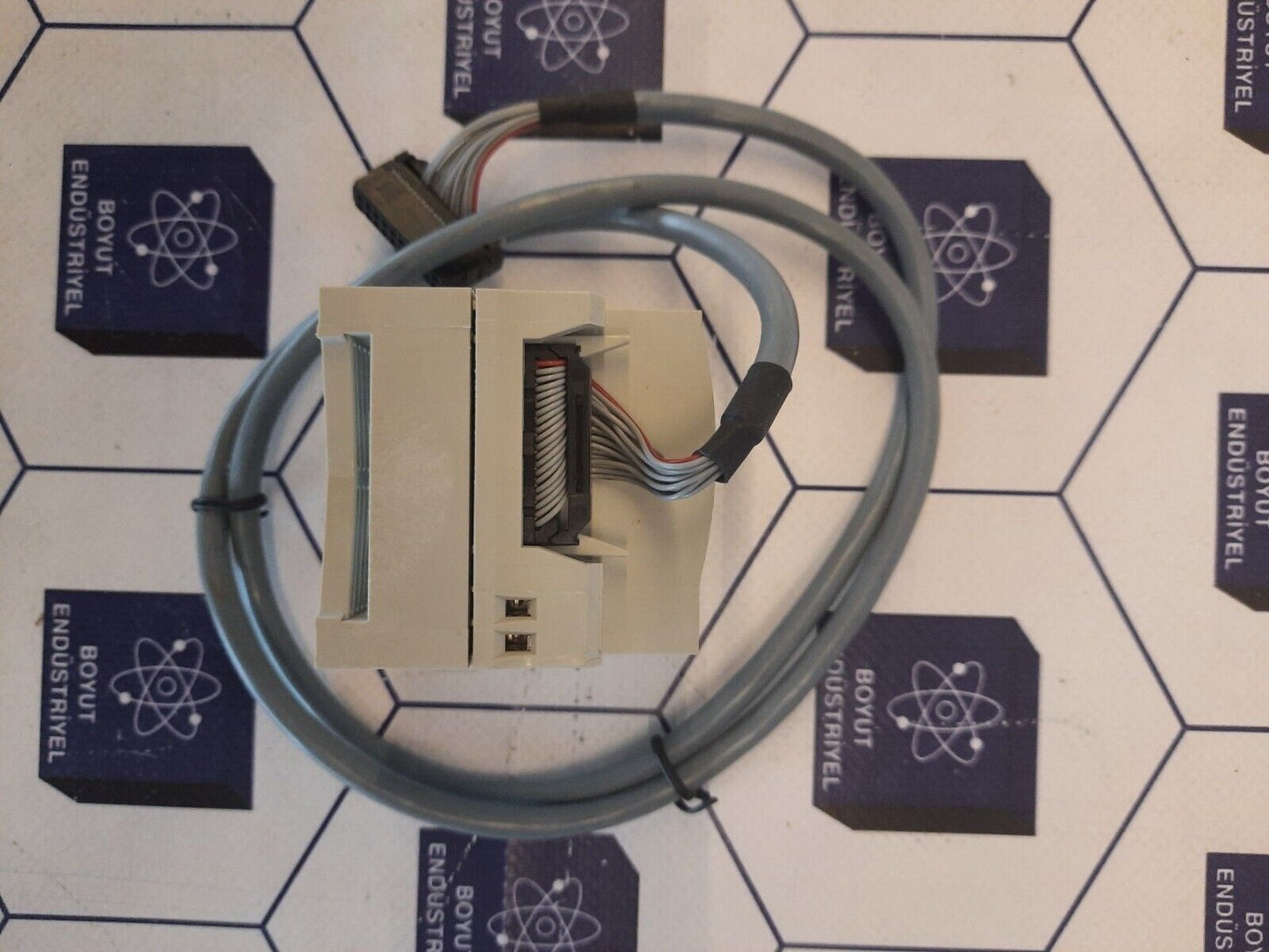 Telemecanique ABE7 H20E000 Module 16 Digital I/O With Cable