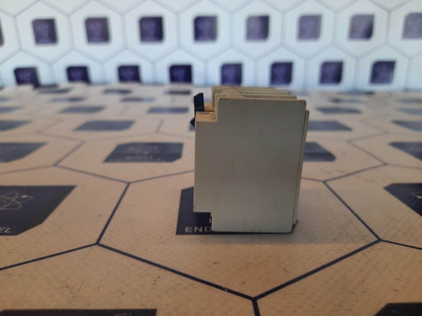 Schneider Electric LADN40 Front Mount Auxiliary Contact Block Screw Terminal