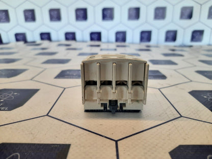 Schneider Electric LADN40 Front Mount Auxiliary Contact Block Screw Terminal