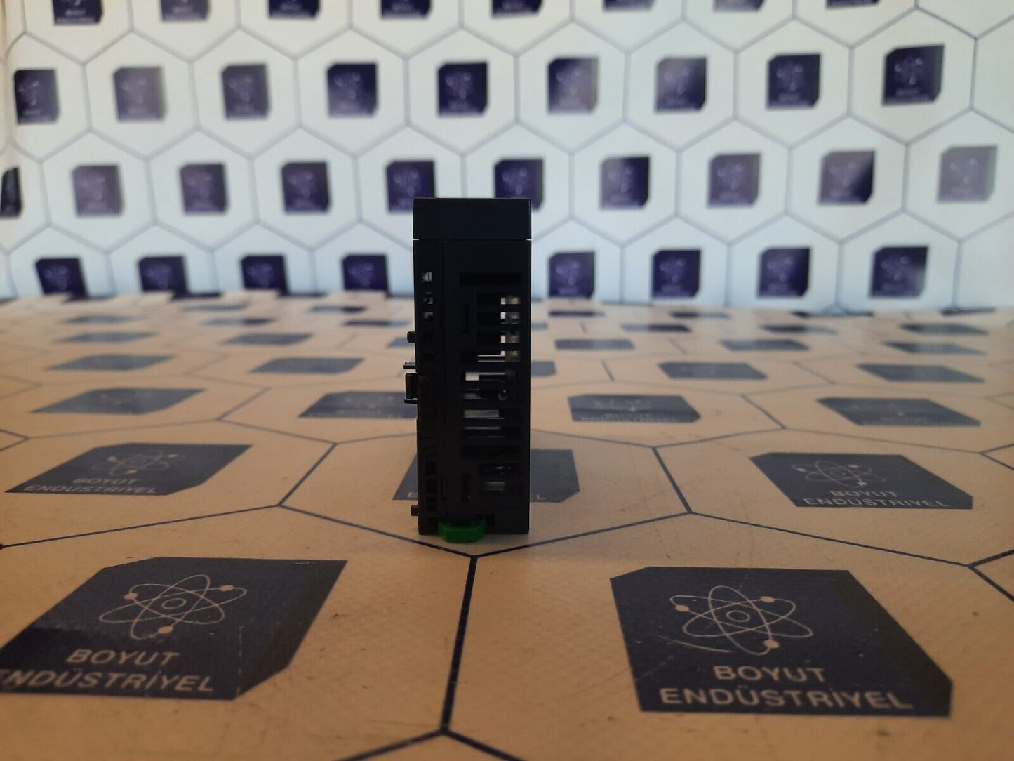 Schneider Electric TM3DM8R Digital Input/Output Module