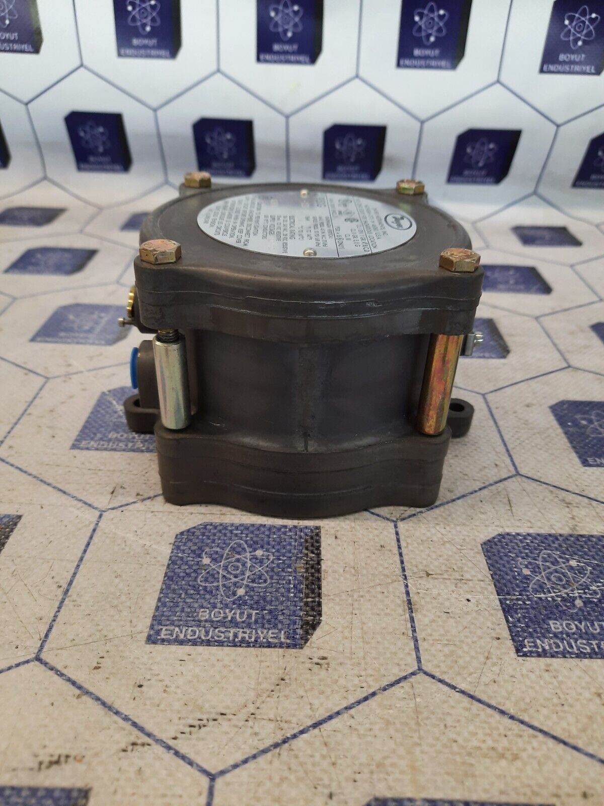 Dwyer 1950G-0-B-120-NA Differential Press Switch