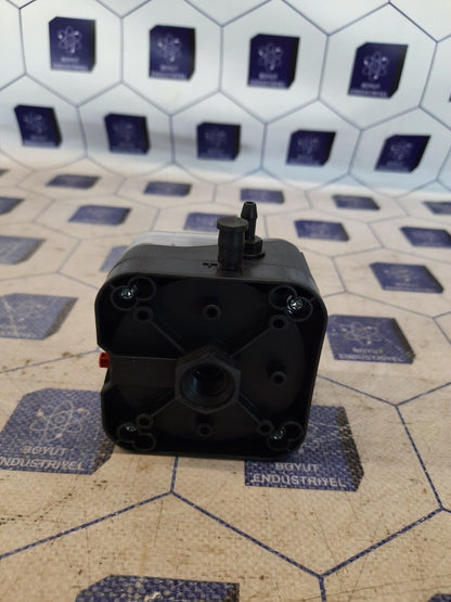 KROM SCHRODER DL150A-31 PRESSURE SWITCH