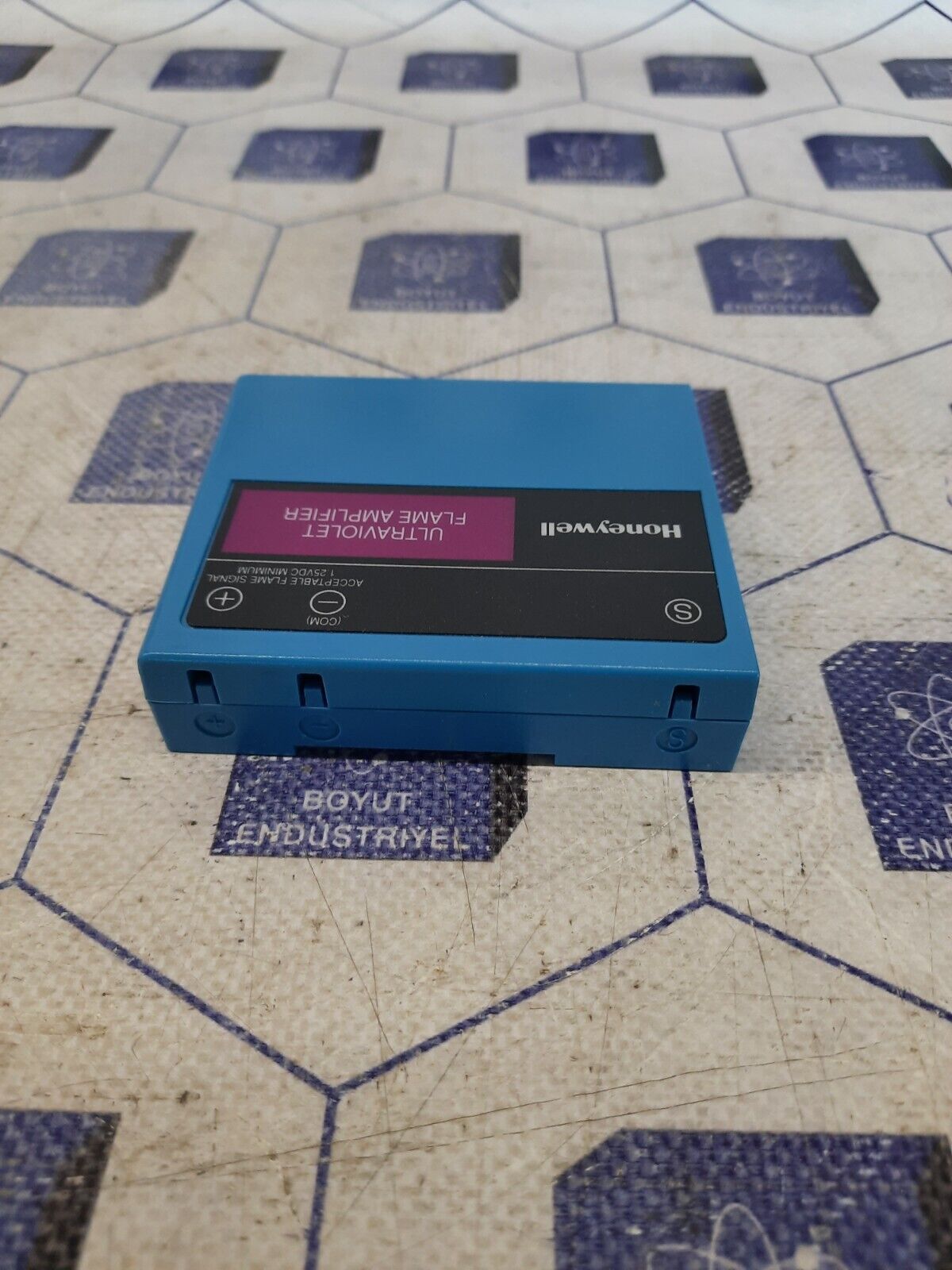 HONEYWELL R7849A 1015 ULTRAVIOLET FLAME AMPLIFIER